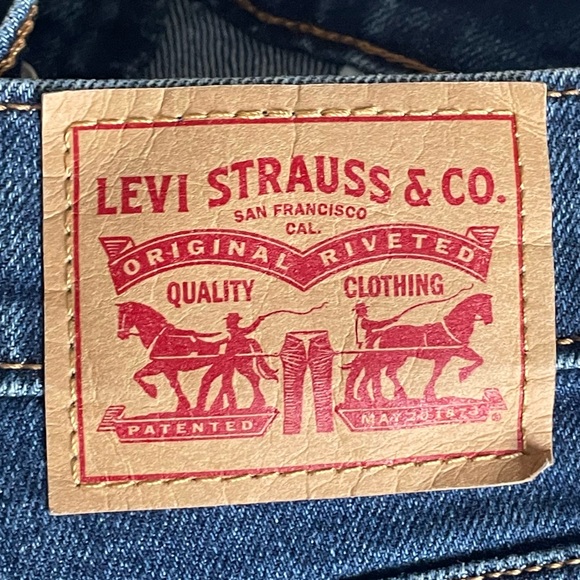 Levis Wedgie Jeans Womens 27 Blue Denim Straight Leg Button Fly High Rise Waist - Picture 9 of 12